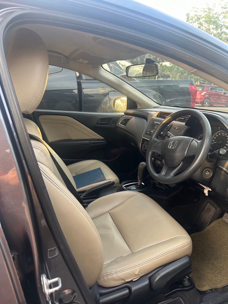 Honda City เช่ารถน่าน รถเช่าน่าน ราคาถูก เช่ารถสนามบินน่าน Car Rental Nan Thailand