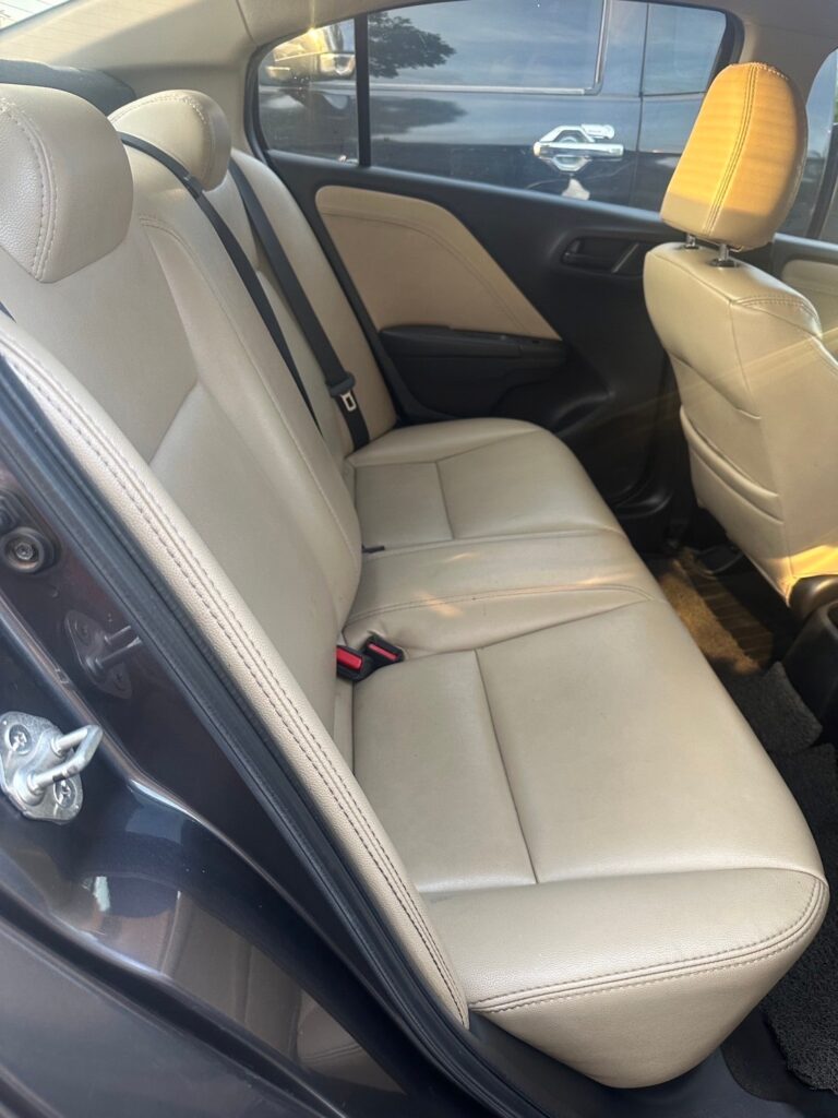 Honda City เช่ารถน่าน รถเช่าน่าน ราคาถูก เช่ารถสนามบินน่าน Car Rental Nan Thailand
