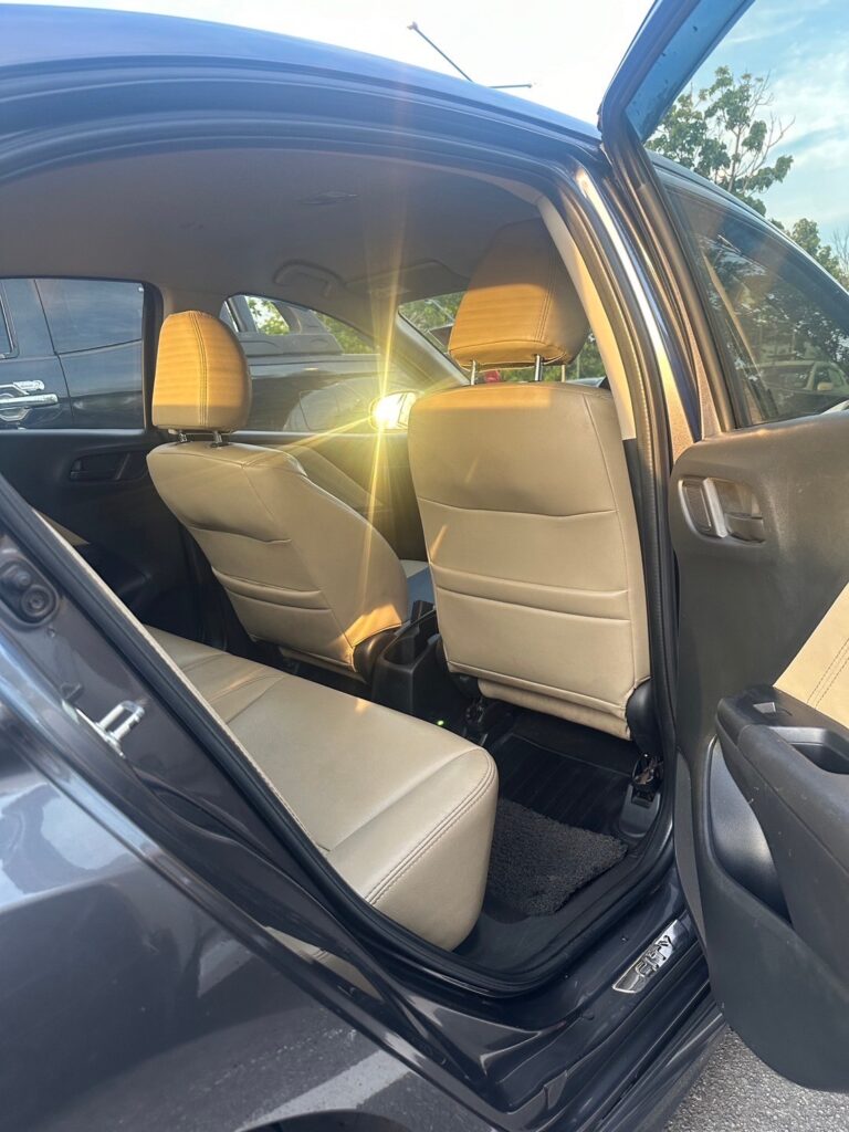 Honda City เช่ารถน่าน รถเช่าน่าน ราคาถูก เช่ารถสนามบินน่าน Car Rental Nan Thailand