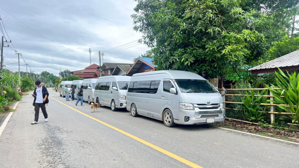 เช่าตู้รถพร้อมคนขับ รถตู้เช่าน่าน ราคาถูก ท่องเที่ยวน่านหรือเดินทางไปต่างจังหวัด