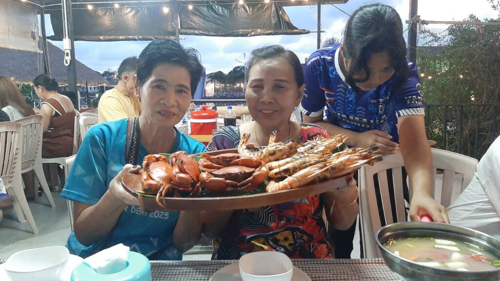 เช่ารถตู้ รถตู้เช่า น่าน พร้อมคนขับ